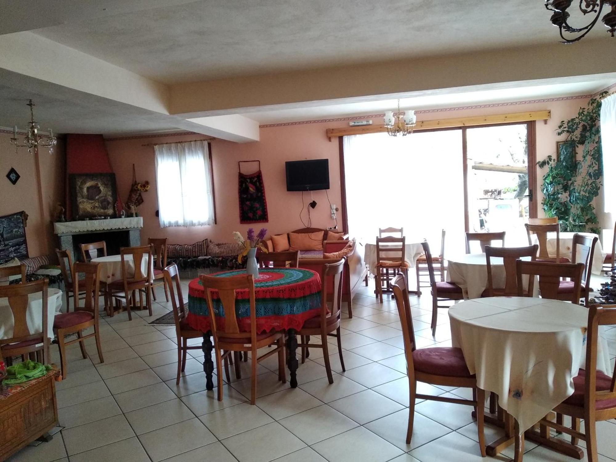To Spiti Tis Irinis Otel Vytina Dış mekan fotoğraf